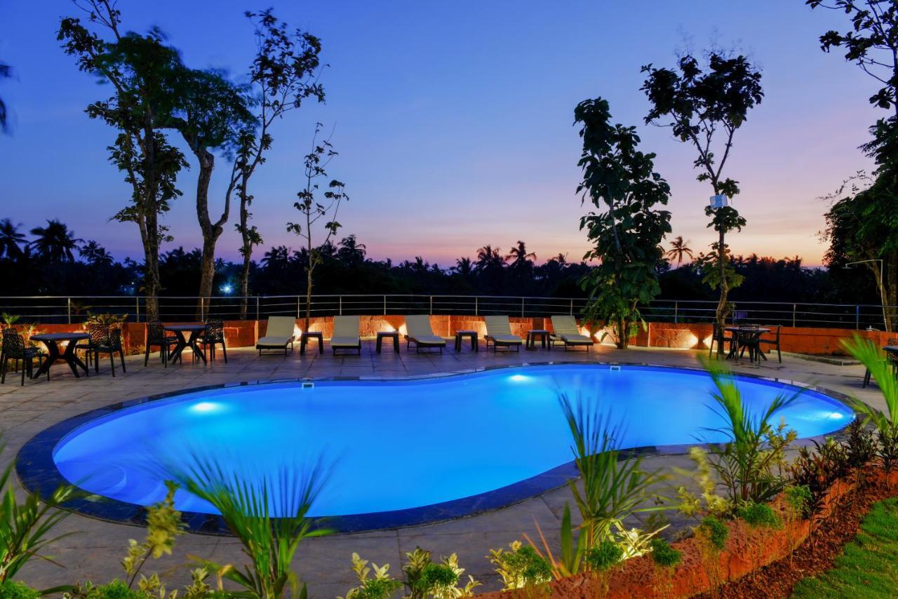 Aurum Resorts Ashvem Beach Exterior foto